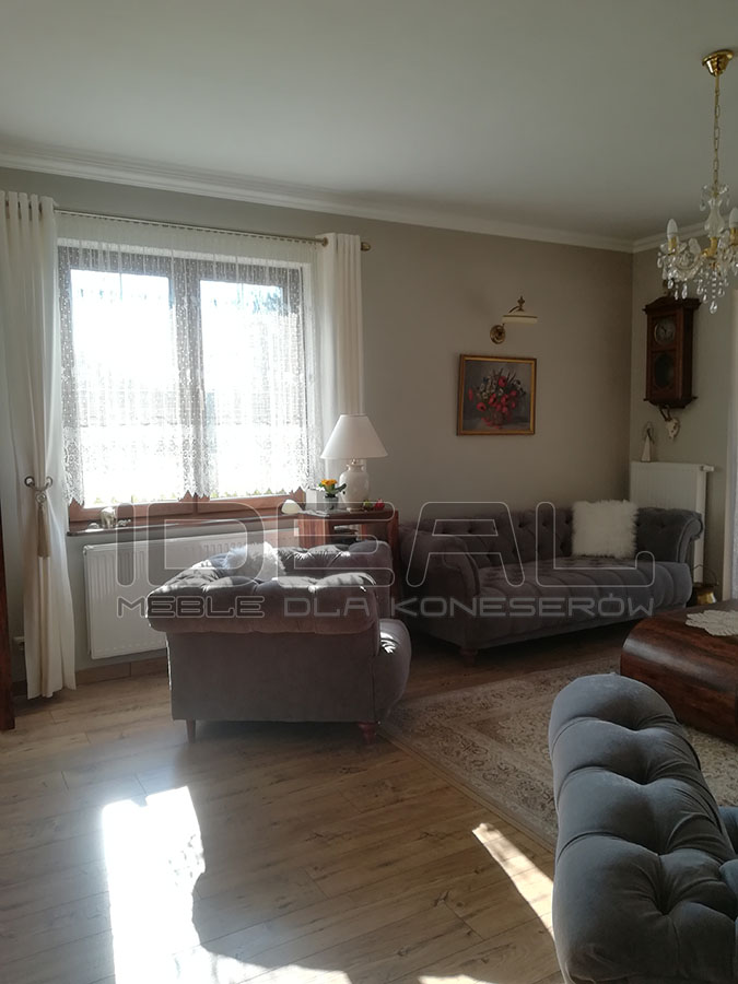 Komplet mebli chesterfield Dorset w pluszu z pikowanym siedziskiem